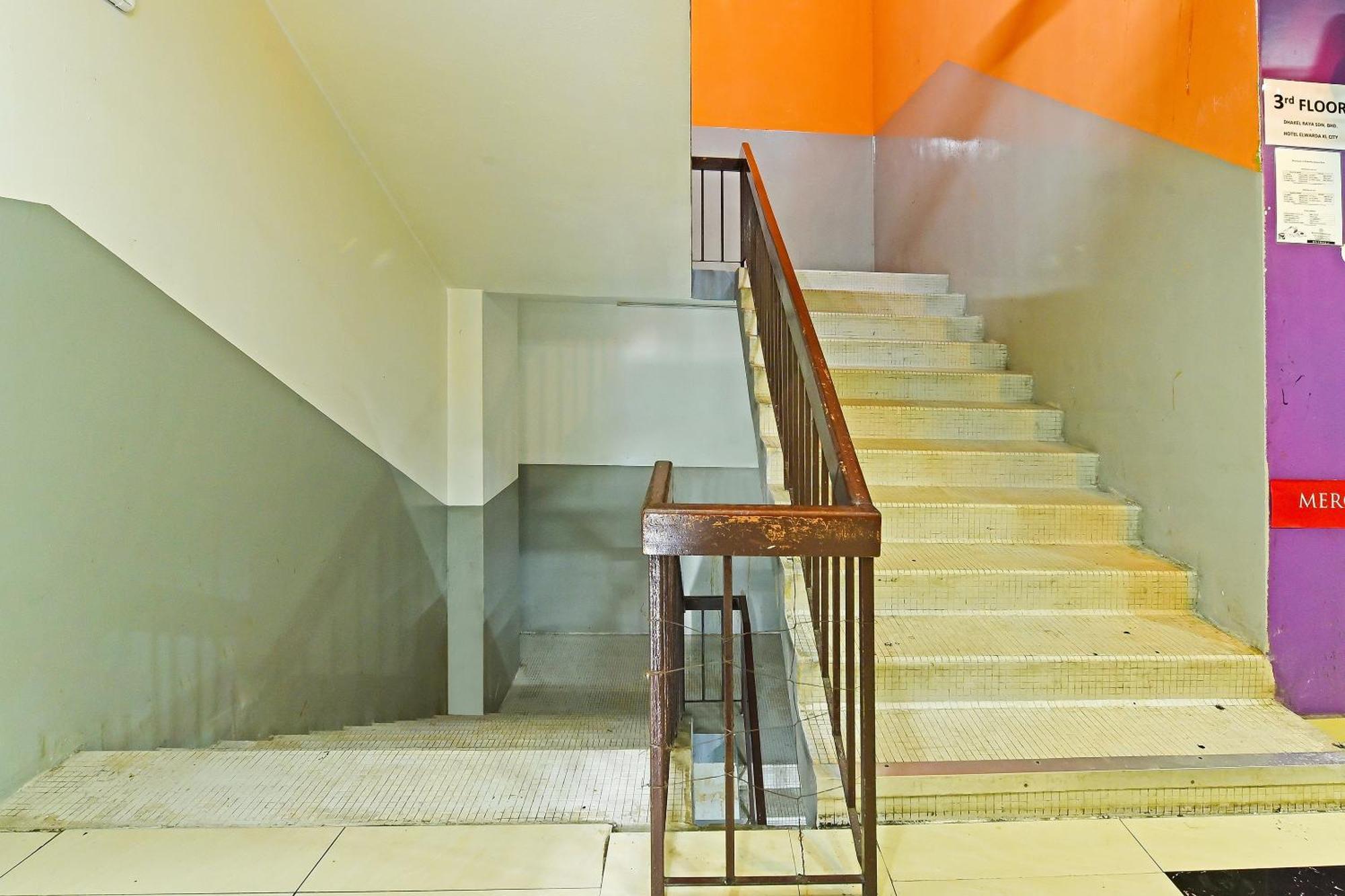 Oyo 90138 Hotel Elwarda Klcity Kuala Lumpur Dış mekan fotoğraf